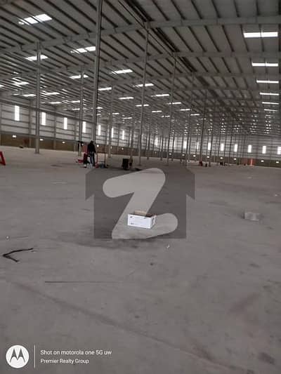 کورنگی انڈسٹریل ایریا کورنگی,کراچی میں 11 کمروں کا 10 کنال گودام 35.2 لاکھ میں کرایہ پر دستیاب ہے۔