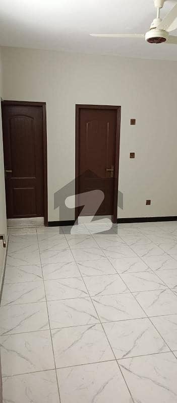 نارتھ ناظم آباد ۔ بلاک ایم نارتھ ناظم آباد,کراچی میں 2 کمروں کا 6 مرلہ فلیٹ 1.35 کروڑ میں برائے فروخت۔