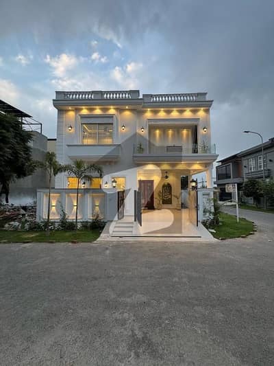 Good condition vip Luction upper portion 5mrla house for rent