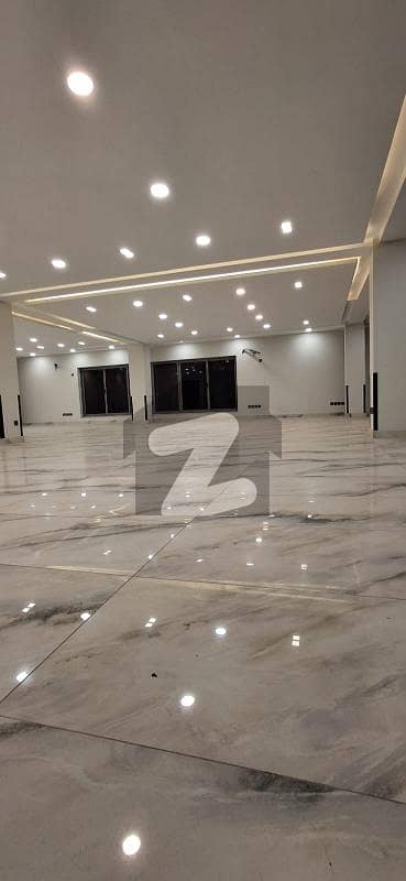 4000 sq feet  Beautifull floor vip location   (First Floor