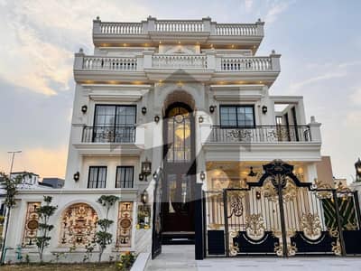 سٹی ہاؤسنگ سوسائٹی گوجرانوالہ میں 6 کمروں کا 10 مرلہ مکان 4.85 کروڑ میں برائے فروخت۔