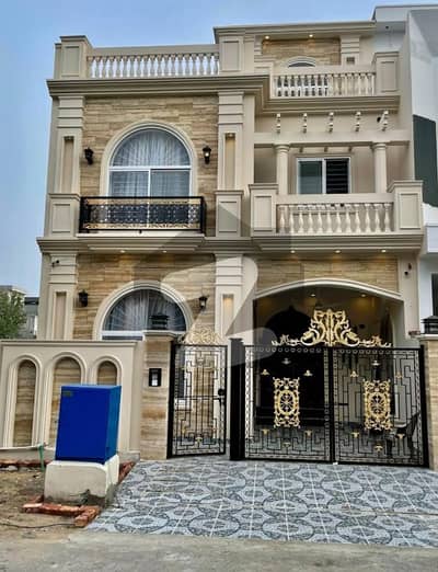 5 Marla Dream home available for Sale in block DD Citi housing Gujranwala