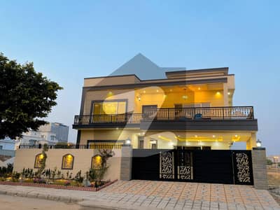 1 Kanal modren house for sale at very reasonable price