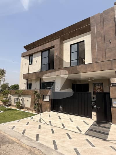 9 Marla New House For Sale