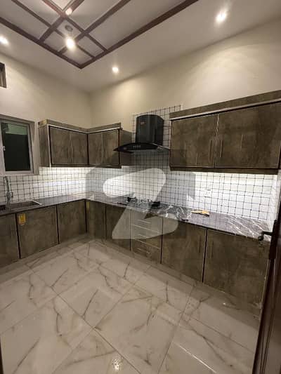 شاداب گارڈن لاہور میں 5 کمروں کا 5 مرلہ مکان 1.9 کروڑ میں برائے فروخت۔