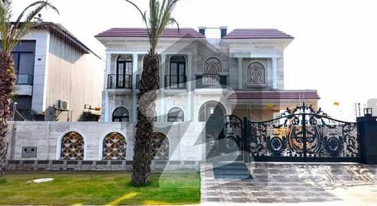 ڈیفینس رایا ڈی ایچ اے ڈیفینس,لاہور میں 6 کمروں کا 1 کنال مکان 3.5 لاکھ میں کرایہ پر دستیاب ہے۔