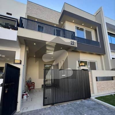 بحریہ انکلیو - سیکٹر ایچ بحریہ انکلیو,بحریہ ٹاؤن,اسلام آباد میں 3 کمروں کا 5 مرلہ مکان 2.7 کروڑ میں برائے فروخت۔