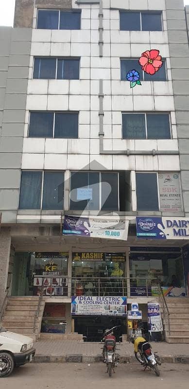 urgent sale one bed flat Bahria Rawalpindi phase 8, safari valley hub commercial, both sides open view 3rd floor best for small family and private guest house Price negotiable