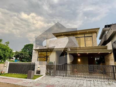 Brand New Designer Furnished Double Unit 6 Bed Classical Mansion