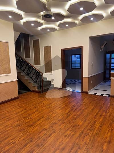 House Of 4 Marla Available In D-12/3