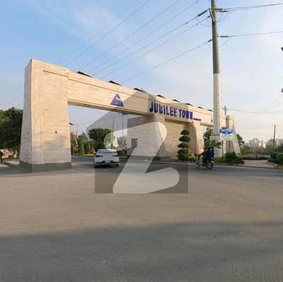 جوبلی ٹاؤن ۔ بلاک سی جوبلی ٹاؤن,لاہور میں 10 مرلہ رہائشی پلاٹ 1.35 کروڑ میں برائے فروخت۔