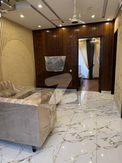 ڈی ایچ اے 9 ٹاؤن ڈیفنس (ڈی ایچ اے),لاہور میں 3 کمروں کا 5 مرلہ مکان 1.75 لاکھ میں کرایہ پر دستیاب ہے۔