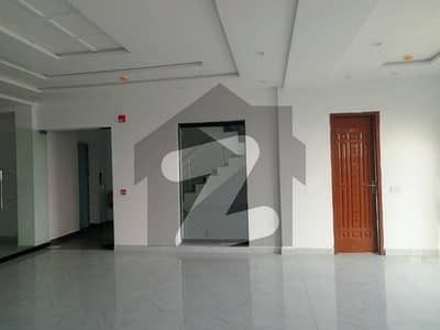 ڈی ایچ اے 9 ٹاؤن ڈیفنس (ڈی ایچ اے),لاہور میں 8 مرلہ Studio مکان 1.5 لاکھ میں کرایہ پر دستیاب ہے۔