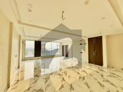 4 Marla Commercial 4th Floor for Rent in DHA Phase 9 Town