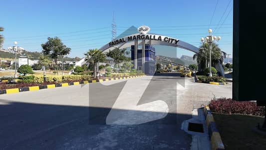 Commercial Shops for Sale in FMC, B-17, Multi Gardens, Islamabad