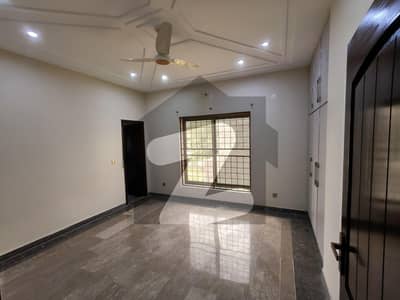 10 mrla house like brand new for sale