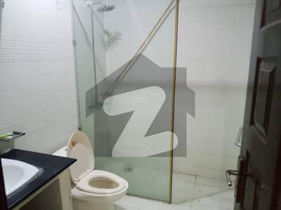 بحریہ ٹاؤن عمر بلاک بحریہ ٹاؤن سیکٹر B,بحریہ ٹاؤن,لاہور میں 3 کمروں کا 5 مرلہ مکان 1.9 کروڑ میں برائے فروخت۔