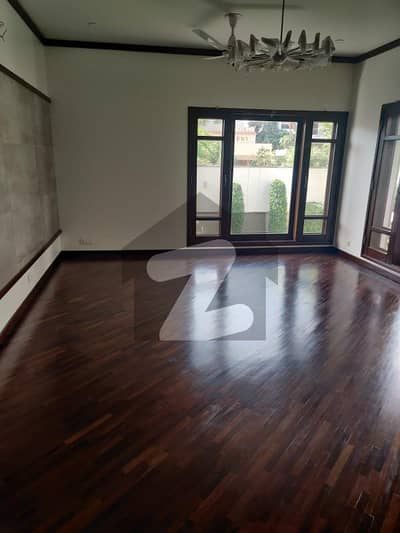 ڈی ایچ اے فیز 6 ڈی ایچ اے ڈیفینس,کراچی میں 5 کمروں کا 1 کنال مکان 19.0 کروڑ میں برائے فروخت۔