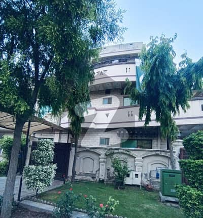 آئی ۔ 8 اسلام آباد میں 3 کمروں کا 12 مرلہ زیریں پورشن 1.8 لاکھ میں کرایہ پر دستیاب ہے۔