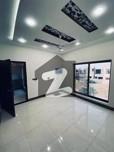 125 sq yad villa for Rent Ali block simi corner and general villa