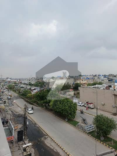 4 MARLA TRIPLE STOREY COMMERCIAL BUILDING FOR SALE COLLEGE ROAD LAHORE