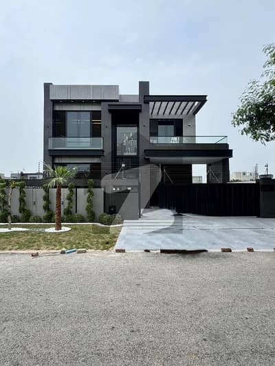 1 Kanal Ultra Modern luxury House For rent in DHA pH 5 very good condition and reasonable price