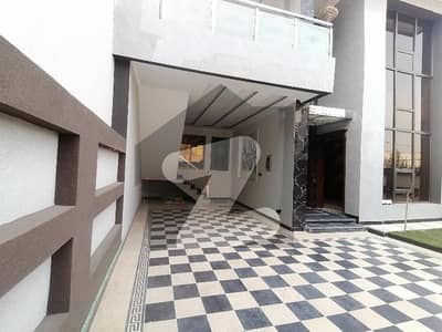 Buy A Prime Location 10 Marla House For sale In Range Road