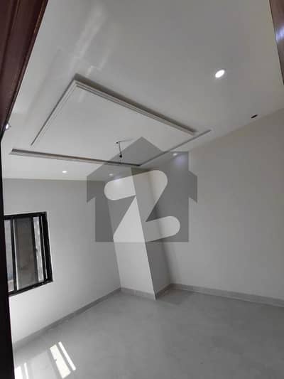 خدا بخش کالونی کینٹ,لاہور میں 3 کمروں کا 3 مرلہ مکان 1.5 کروڑ میں برائے فروخت۔