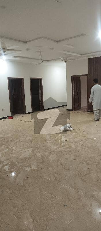 بنی گالہ اسلام آباد میں 3 کمروں کا 1 کنال زیریں پورشن 1.3 لاکھ میں کرایہ پر دستیاب ہے۔