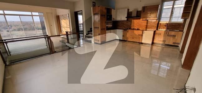 بنی گالہ اسلام آباد میں 5 کمروں کا 10 مرلہ مکان 4.15 کروڑ میں برائے فروخت۔