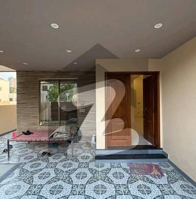 Buy A Prime Location House Of 272 Square Yards In Bahria Town - Precinct 6