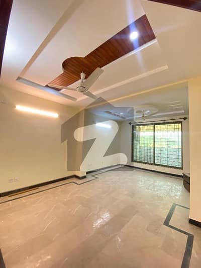 10 Marla ground floor for rent gas and electricity meter separate