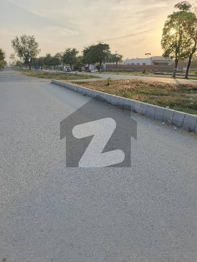 نشیمنِ اقبال فیز 2 نشیمنِ اقبال,لاہور میں 4 مرلہ کمرشل پلاٹ 1.0 کروڑ میں برائے فروخت۔