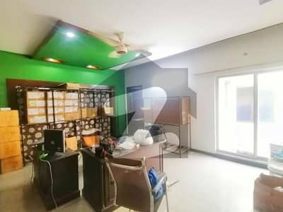 جوہر ٹاؤن فیز 1 - بلاک ای1 جوہر ٹاؤن فیز 1,جوہر ٹاؤن,لاہور میں 5 کمروں کا 1 کنال مکان 7.5 کروڑ میں برائے فروخت۔