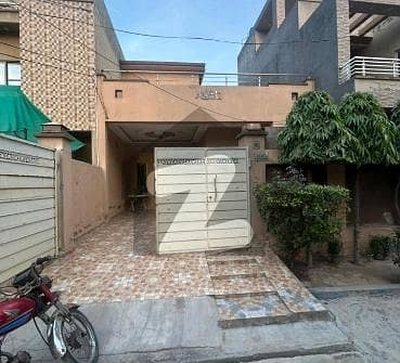 ملٹری اکاؤنٹس ہاؤسنگ سوسائٹی لاہور میں 2 کمروں کا 8 مرلہ مکان 2.3 کروڑ میں برائے فروخت۔