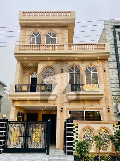 Prime Location Central Park Housing Scheme House Sized 5 Marla Is Available