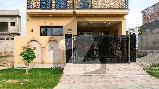 Facing Park Property For Sale In Central Park - Block E Lahore Is Available