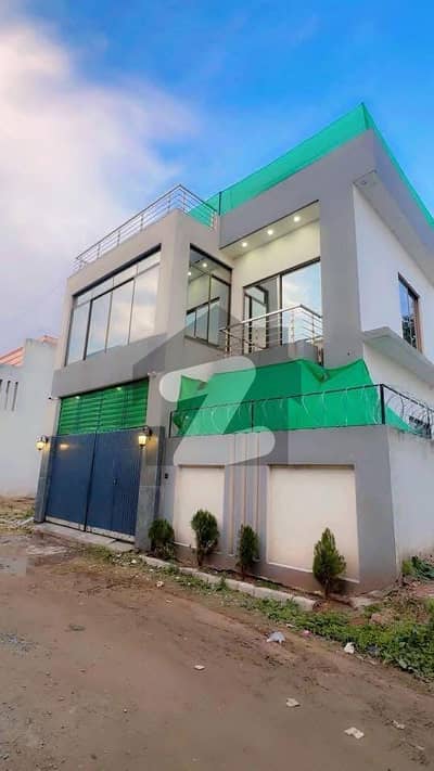 بنی گالہ اسلام آباد میں 5 کمروں کا 10 مرلہ مکان 4.5 کروڑ میں برائے فروخت۔