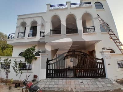 10 Marla Beautiful New House