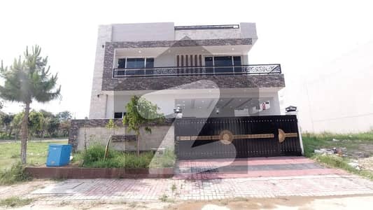 ٹاپ سٹی 1 - بلاک ڈی ٹاپ سٹی 1,اسلام آباد میں 5 کمروں کا 10 مرلہ مکان 5.25 کروڑ میں برائے فروخت۔