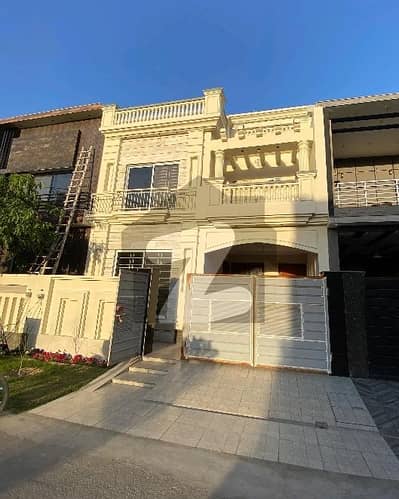 On Excellent Location 5 Marla House In Lahore Is Available For sale