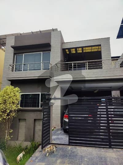 ایڈن سٹی - بلاک بی ایڈن سٹی,ایڈن,لاہور میں 4 کمروں کا 10 مرلہ مکان 3.75 کروڑ میں برائے فروخت۔