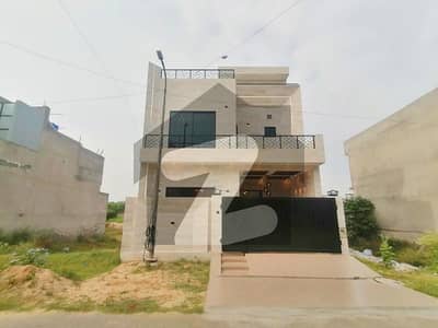 Get A Prime Location 5 Marla House For sale In Khayaban-e-Amin