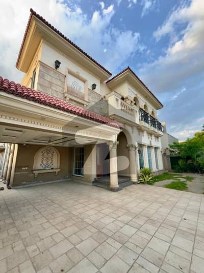 1 KANAL HOUSE FOR RENT IN DHA PHASE 6 LAHORE