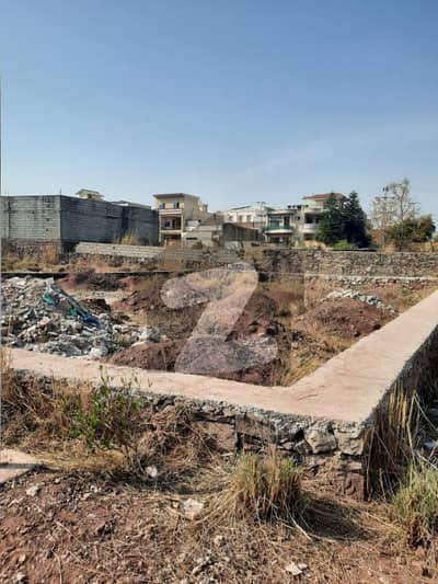 بہارہ کھوہ اسلام آباد میں 1 کنال کمرشل پلاٹ 2.0 کروڑ میں برائے فروخت۔