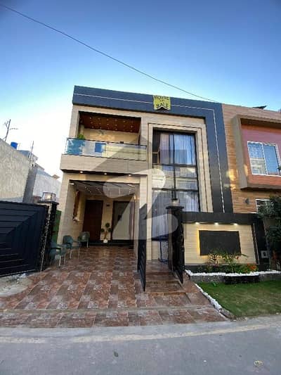 On Excellent Location 5 Marla House Is Available In Affordable Price In Park View City - Tulip Overseas