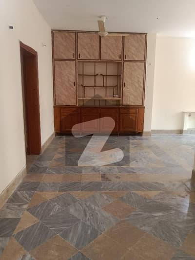 مارگلہ ٹاؤن اسلام آباد میں 2 کمروں کا 6 مرلہ زیریں پورشن 70.0 ہزار میں کرایہ پر دستیاب ہے۔