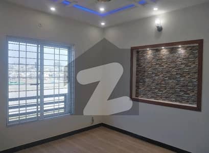 بحریہ ٹاؤن فیز 8 بحریہ ٹاؤن راولپنڈی,راولپنڈی میں 7 مرلہ زیریں پورشن 45.0 ہزار میں کرایہ پر دستیاب ہے۔