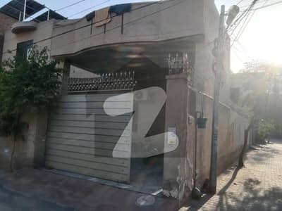 بہادر پور ملتان میں 5 کمروں کا 12 مرلہ مکان 2.5 کروڑ میں برائے فروخت۔