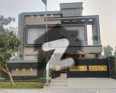 House Of 10 Marla In Bahria Town - Sector C For Sale